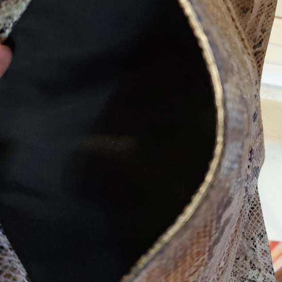 .Armani Snake skin purse - Picture 4 of 8